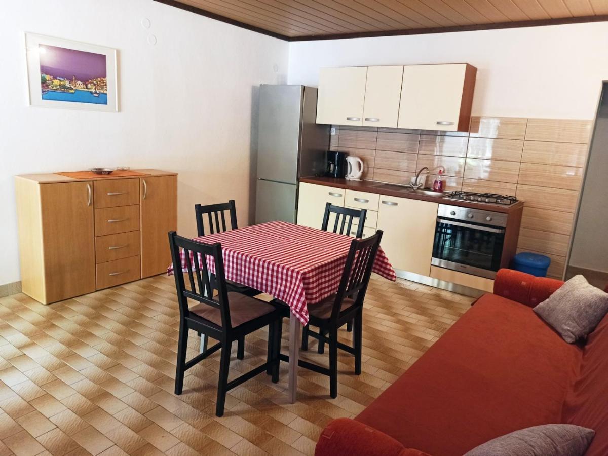 Apartments Sonija Gdinj Экстерьер фото