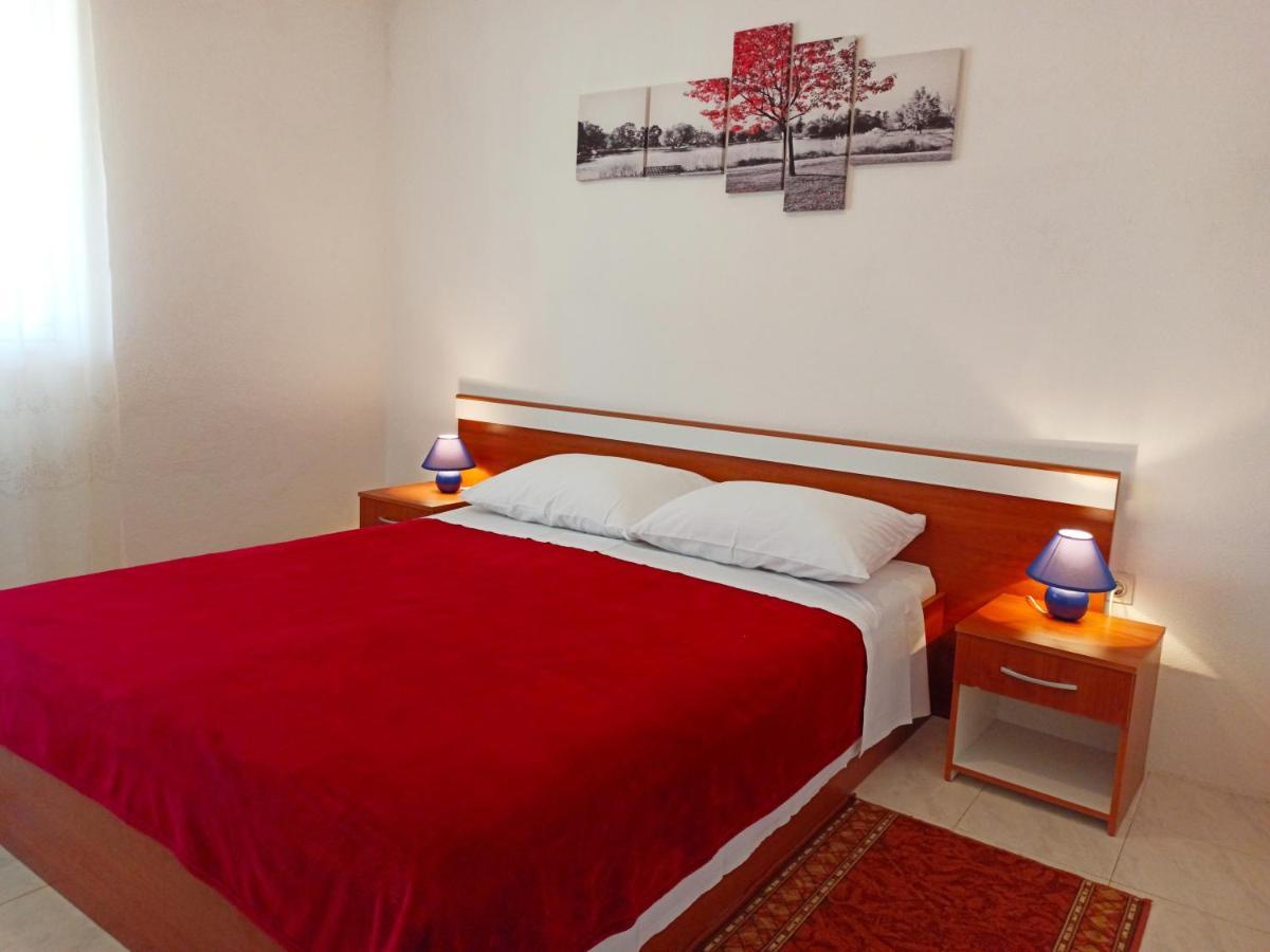 Apartments Sonija Gdinj Экстерьер фото