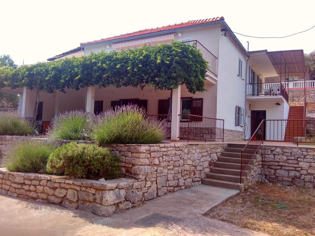 Apartments Sonija Gdinj Экстерьер фото